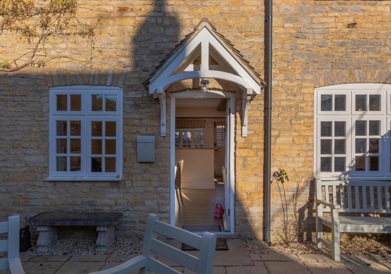 Jasmine Cottage - 2 Bedroom In Heart Of Bourton! Экстерьер фото