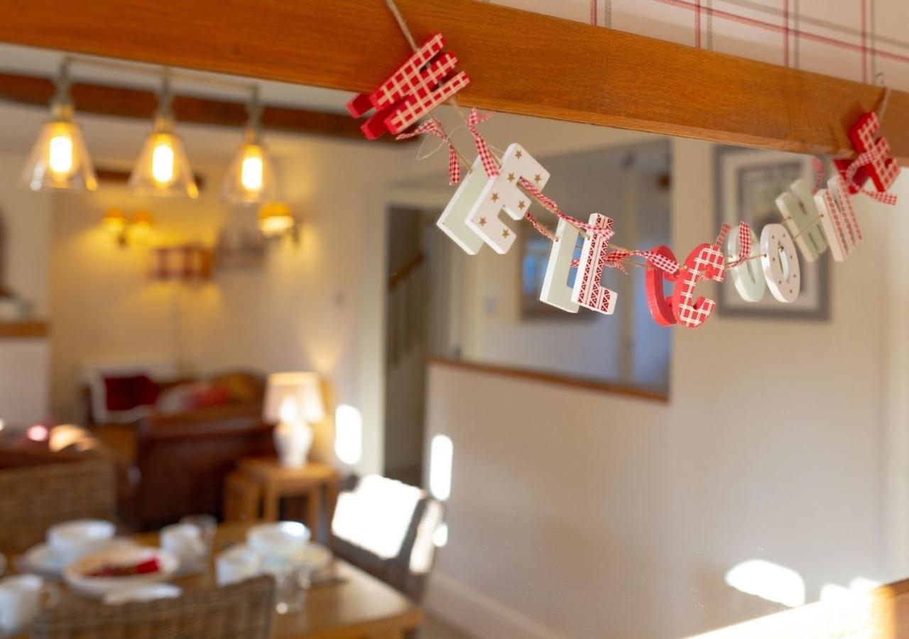 Jasmine Cottage - 2 Bedroom In Heart Of Bourton! Экстерьер фото