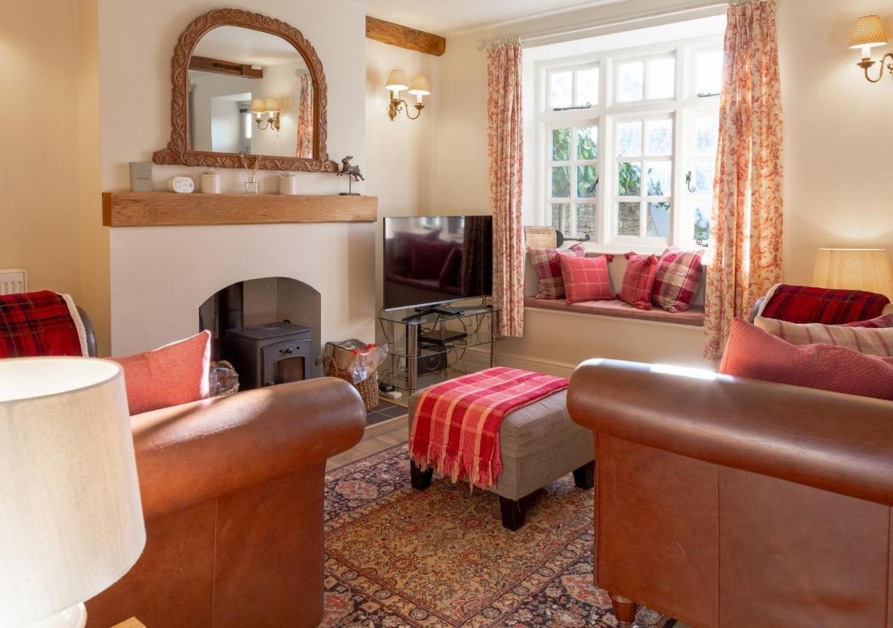 Jasmine Cottage - 2 Bedroom In Heart Of Bourton! Экстерьер фото