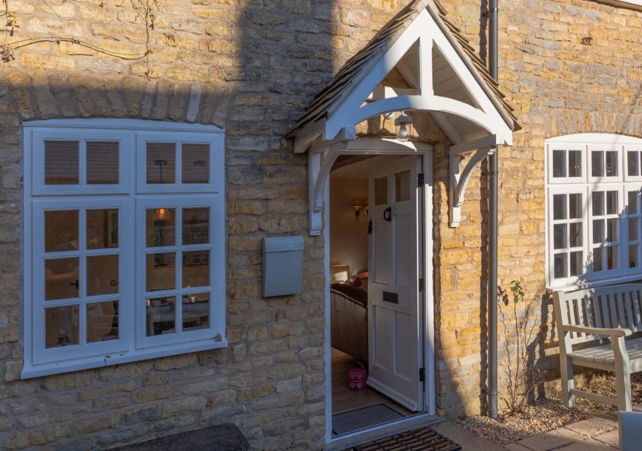 Jasmine Cottage - 2 Bedroom In Heart Of Bourton! Экстерьер фото