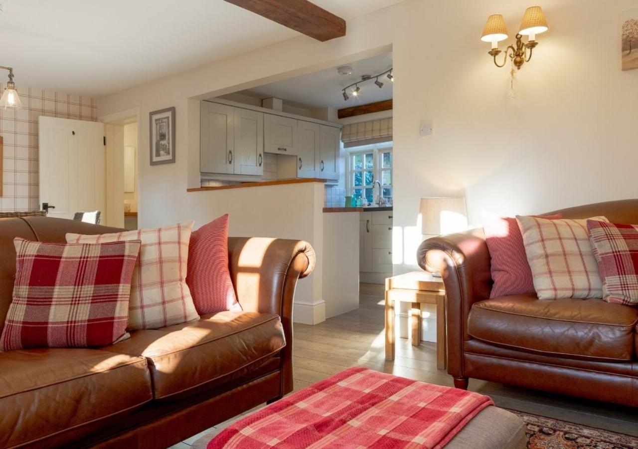 Jasmine Cottage - 2 Bedroom In Heart Of Bourton! Экстерьер фото