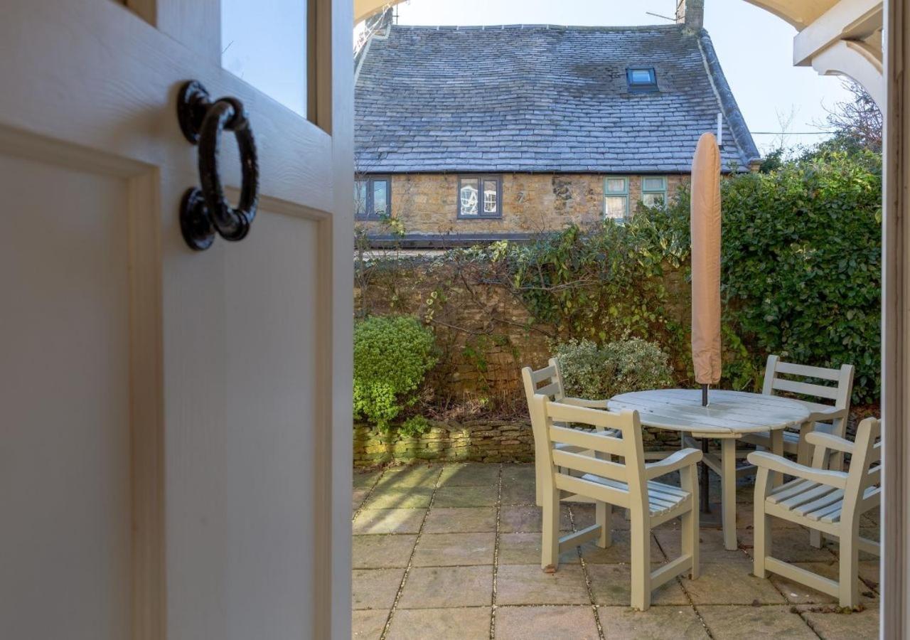 Jasmine Cottage - 2 Bedroom In Heart Of Bourton! Экстерьер фото