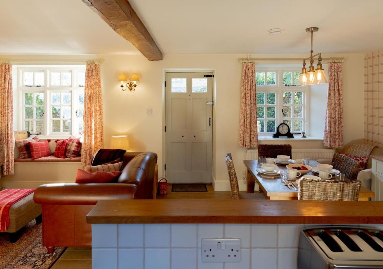 Jasmine Cottage - 2 Bedroom In Heart Of Bourton! Экстерьер фото