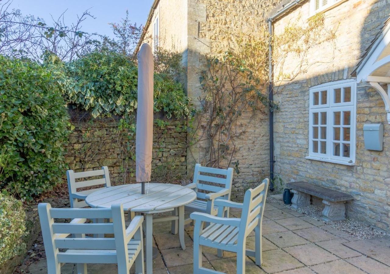 Jasmine Cottage - 2 Bedroom In Heart Of Bourton! Экстерьер фото